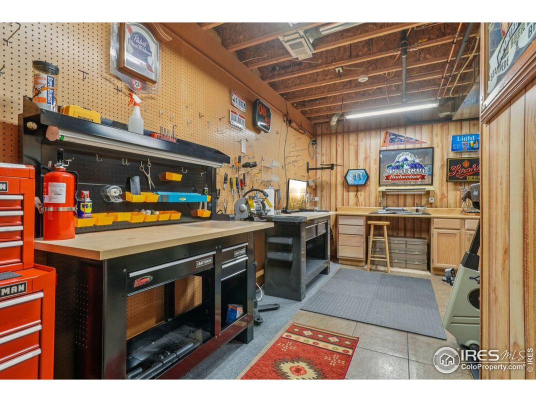 Interior, Wooden Beams, Wooden Walls