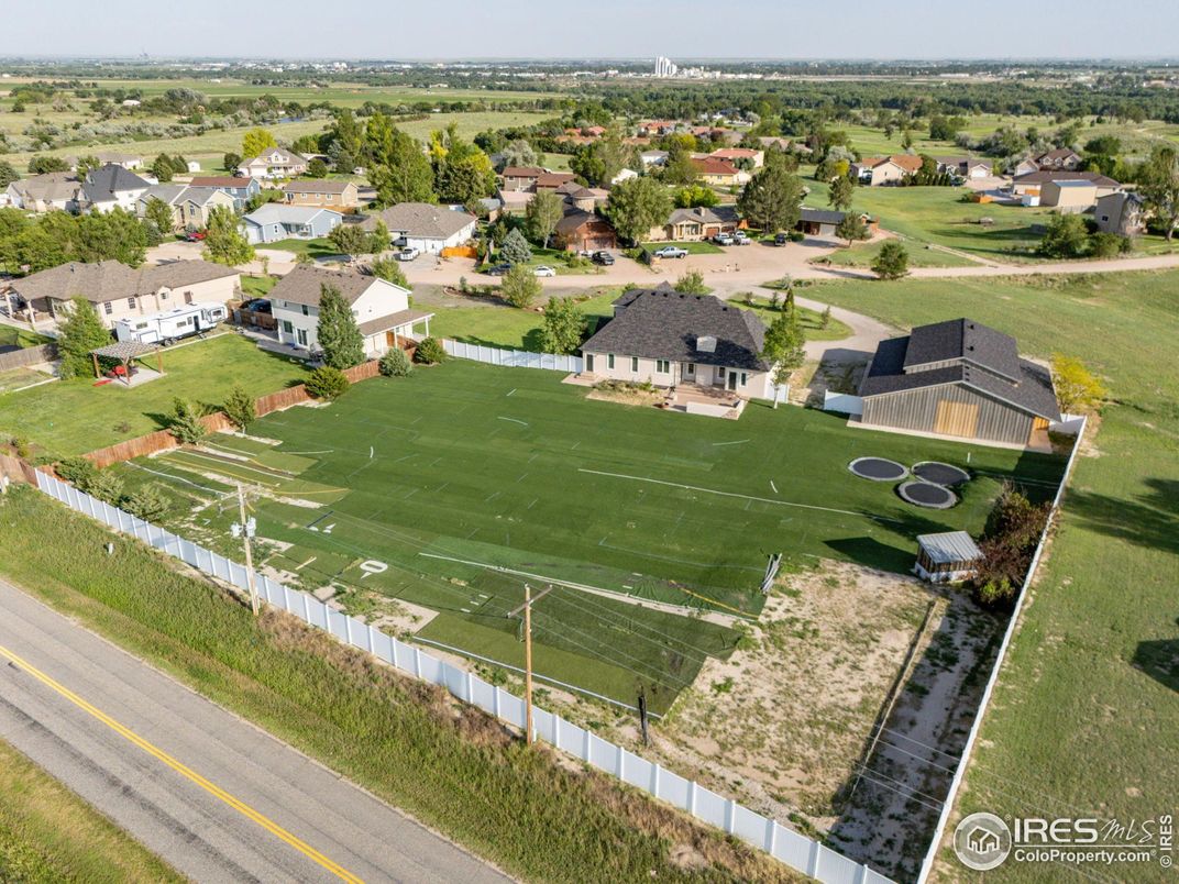 Exterior, Drone