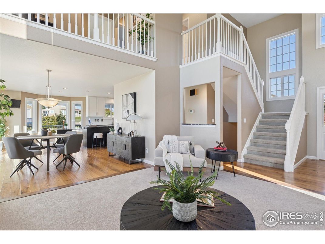 Dining room, Interior, Living room, Pendant Lights, Recessed Lighting, Wood Texture Flooring