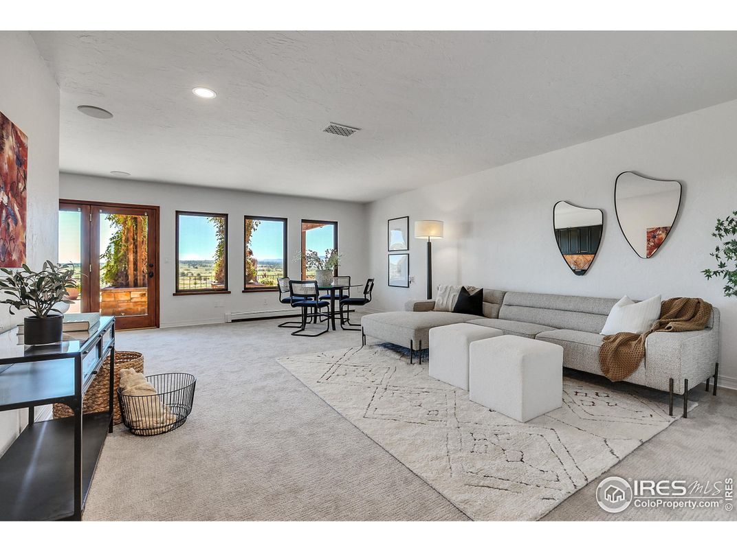 Dining room, Interior, Living room, Recessed Lighting
