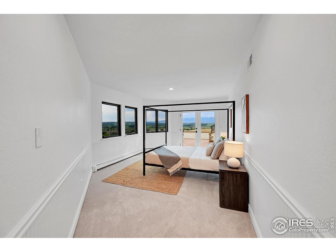 Bedroom, Interior, Recessed Lighting, Water