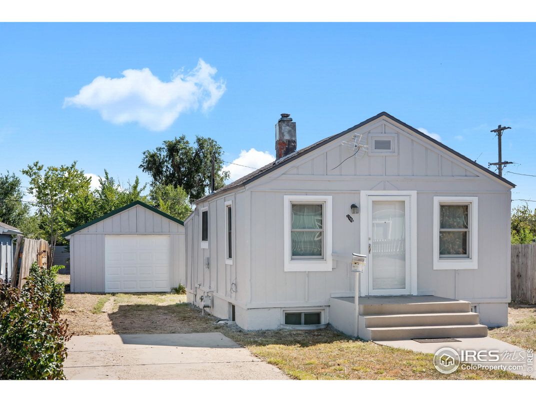 Detached Garage, Exterior