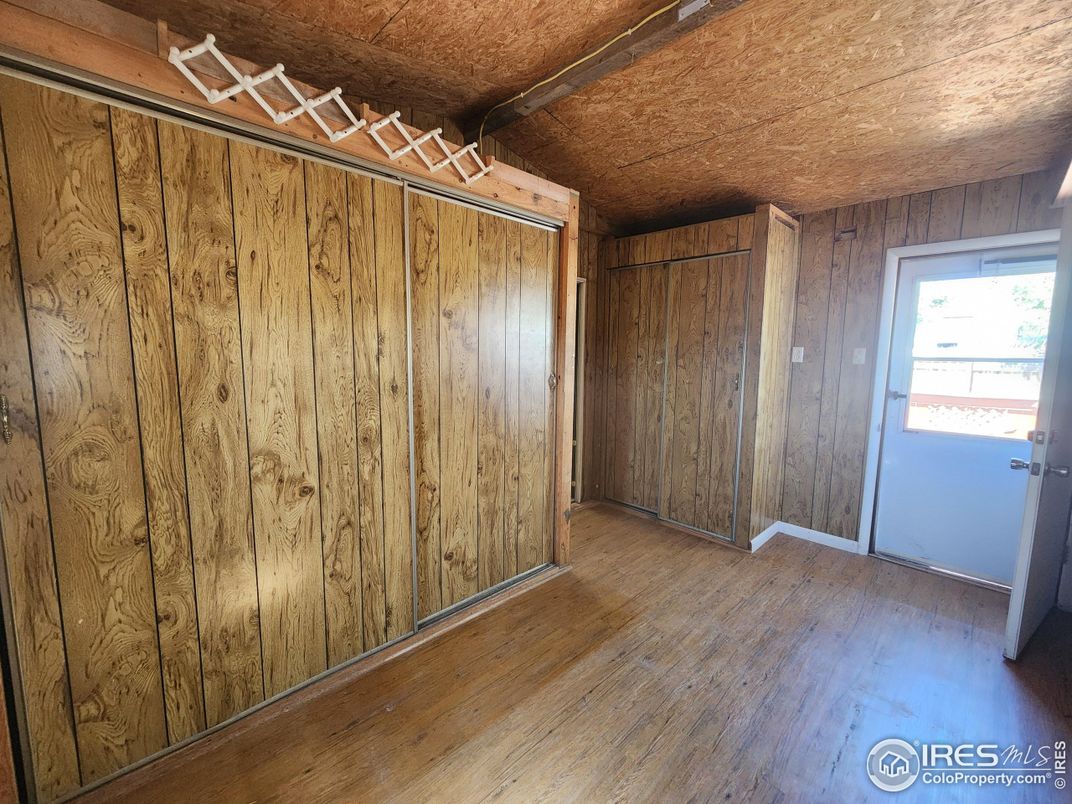 Empty room, Interior, Wooden Beams, Wood Texture Flooring, Wooden Walls