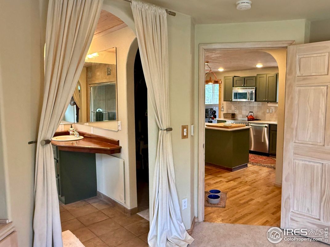 Interior, Kitchen, Wood Texture Flooring