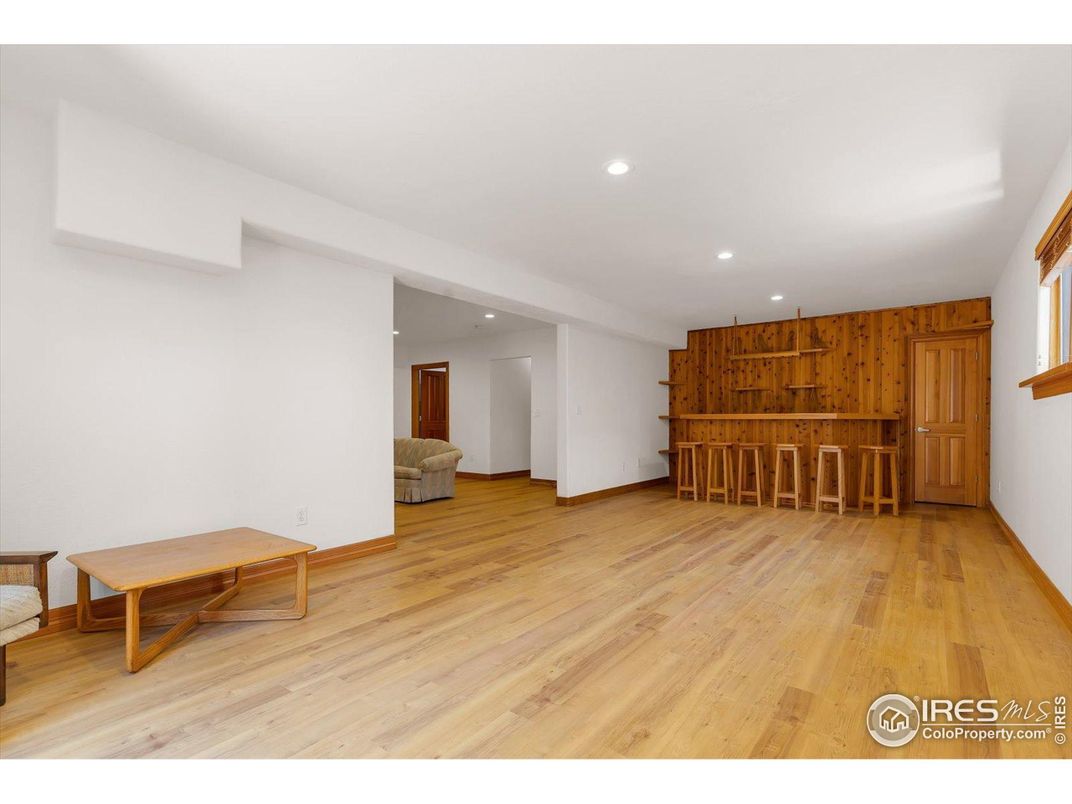 Empty room, Interior, Recessed Lighting, Wood Texture Flooring, Wooden Walls