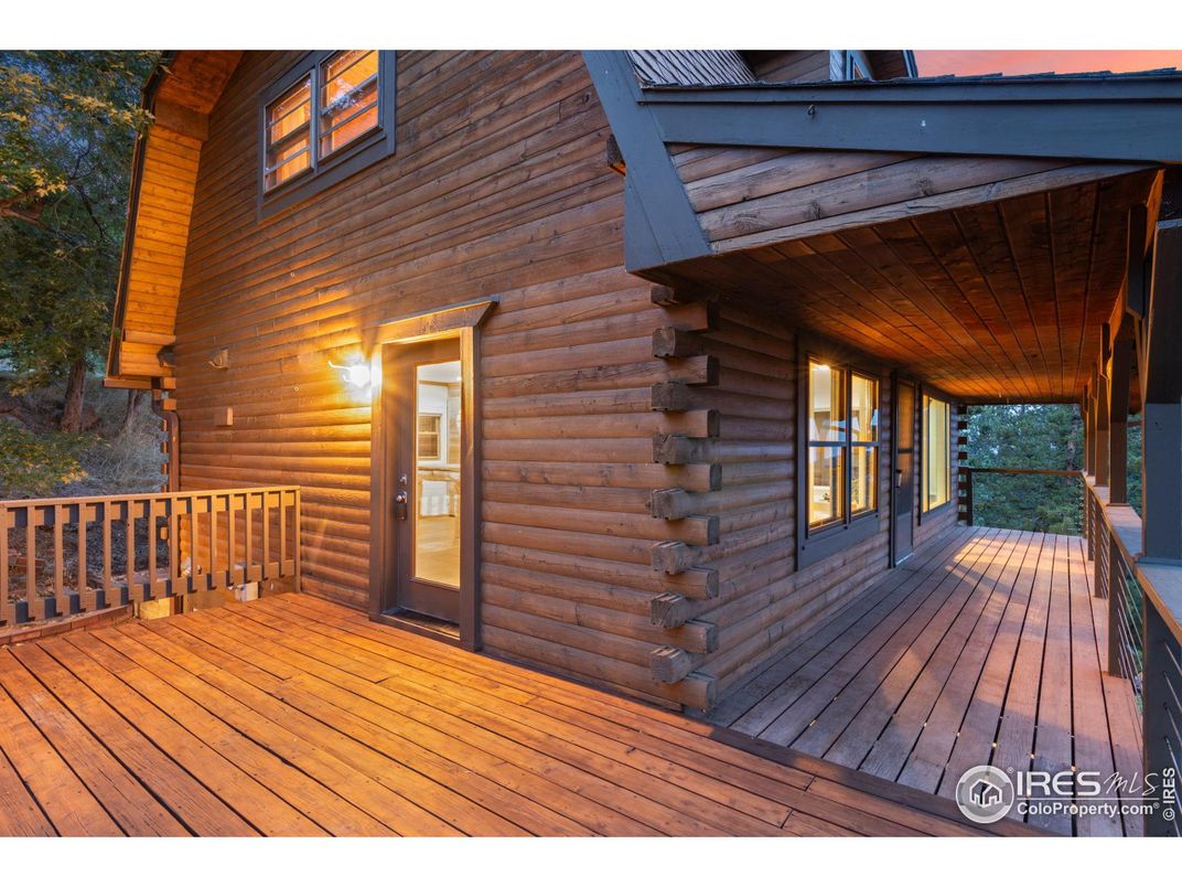 Exterior, Wood Texture Flooring