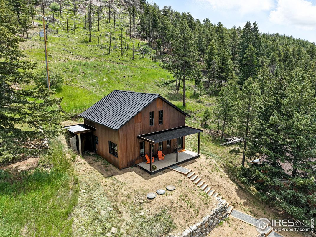 Exterior, Drone