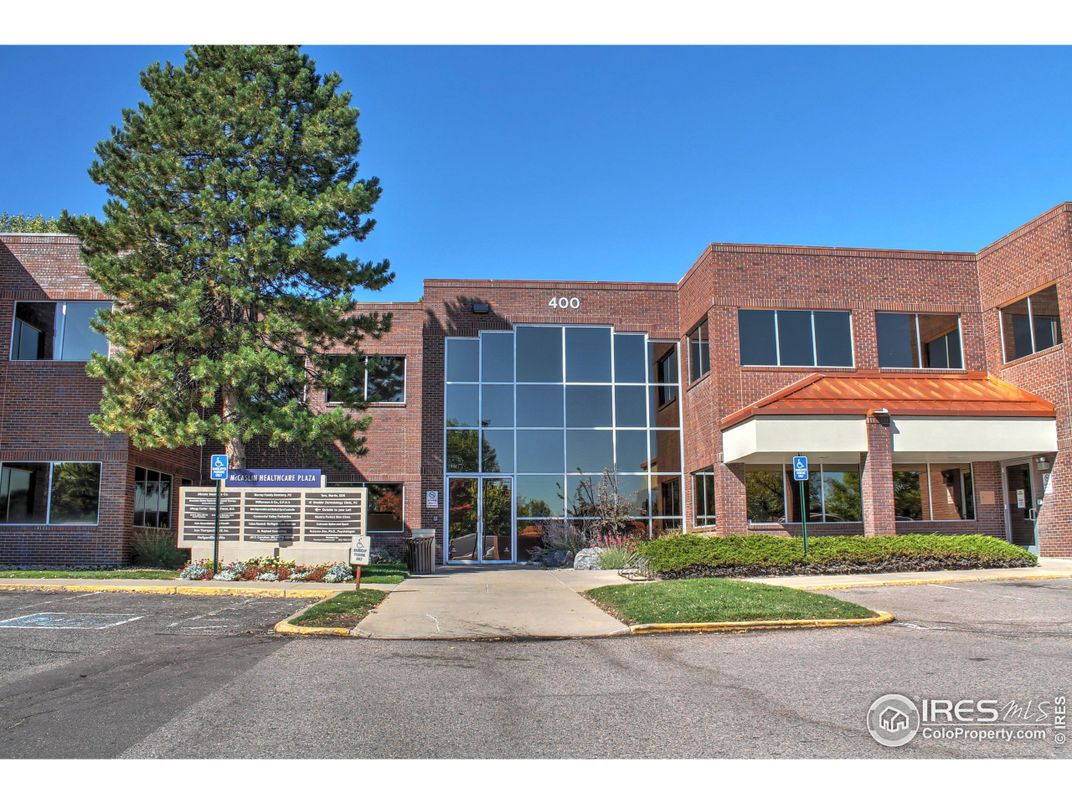 Exterior, Facade, Brick Facade, Modern