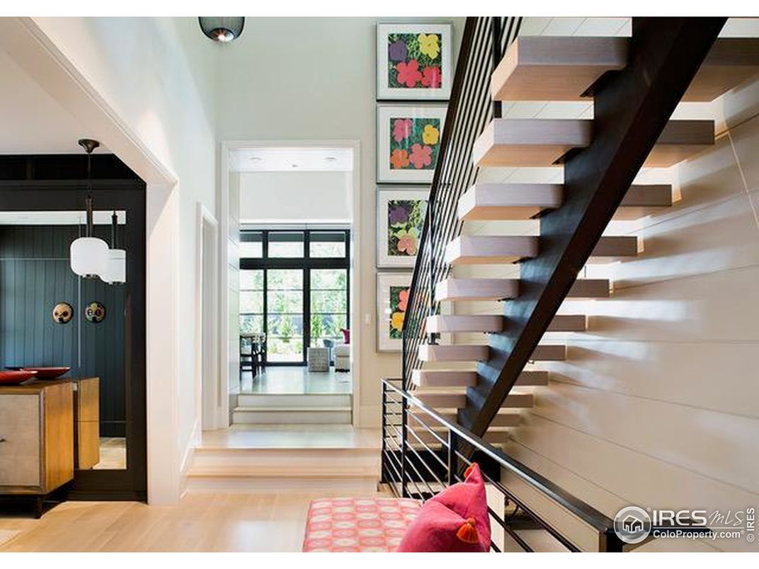 Interior, Pendant Lights, Wood Texture Flooring