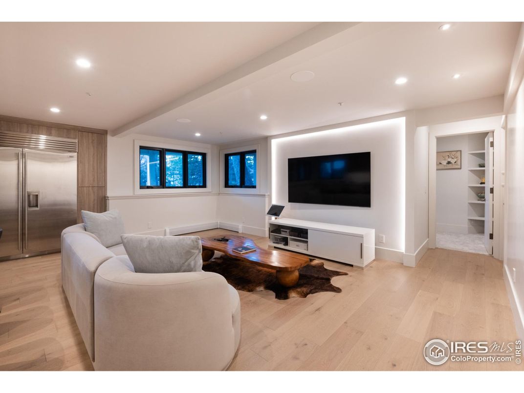 Interior, Living room, Recessed Lighting, Stainless Steel Appliances, Wood Texture Flooring