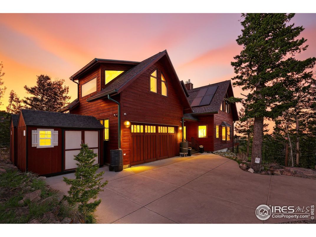 Attached, Exterior, Facade, Brick Facade, Solar Panels, Log Home