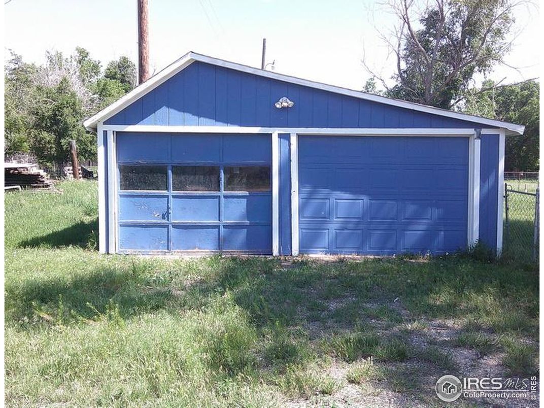 Detached Garage, Exterior