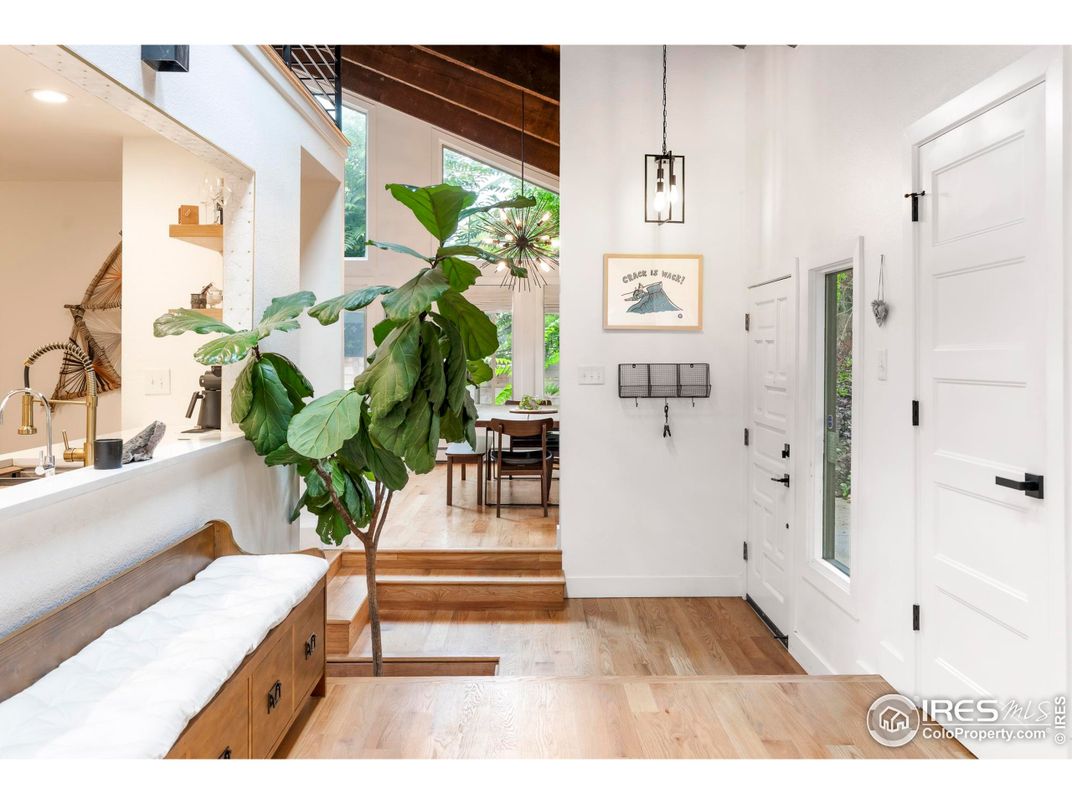 Interior, Pendant Lights, Recessed Lighting, Wood Texture Flooring