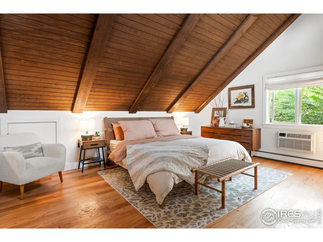 Bedroom, Interior, Wooden Beams, Wooden Ceilings, Wood Texture Flooring