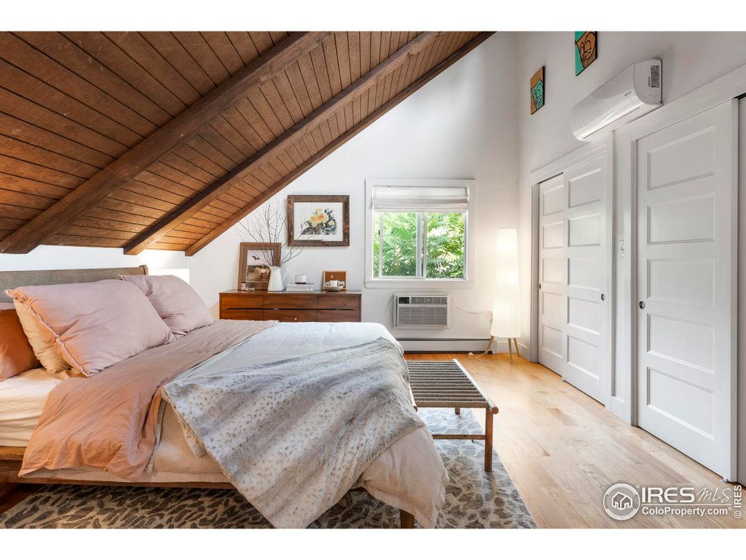 Bedroom, Interior, Wooden Beams, Wooden Ceilings, Wood Texture Flooring