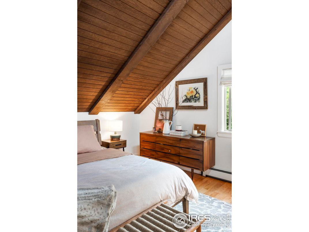 Bedroom, Interior, Wooden Beams, Wooden Ceilings, Wood Texture Flooring