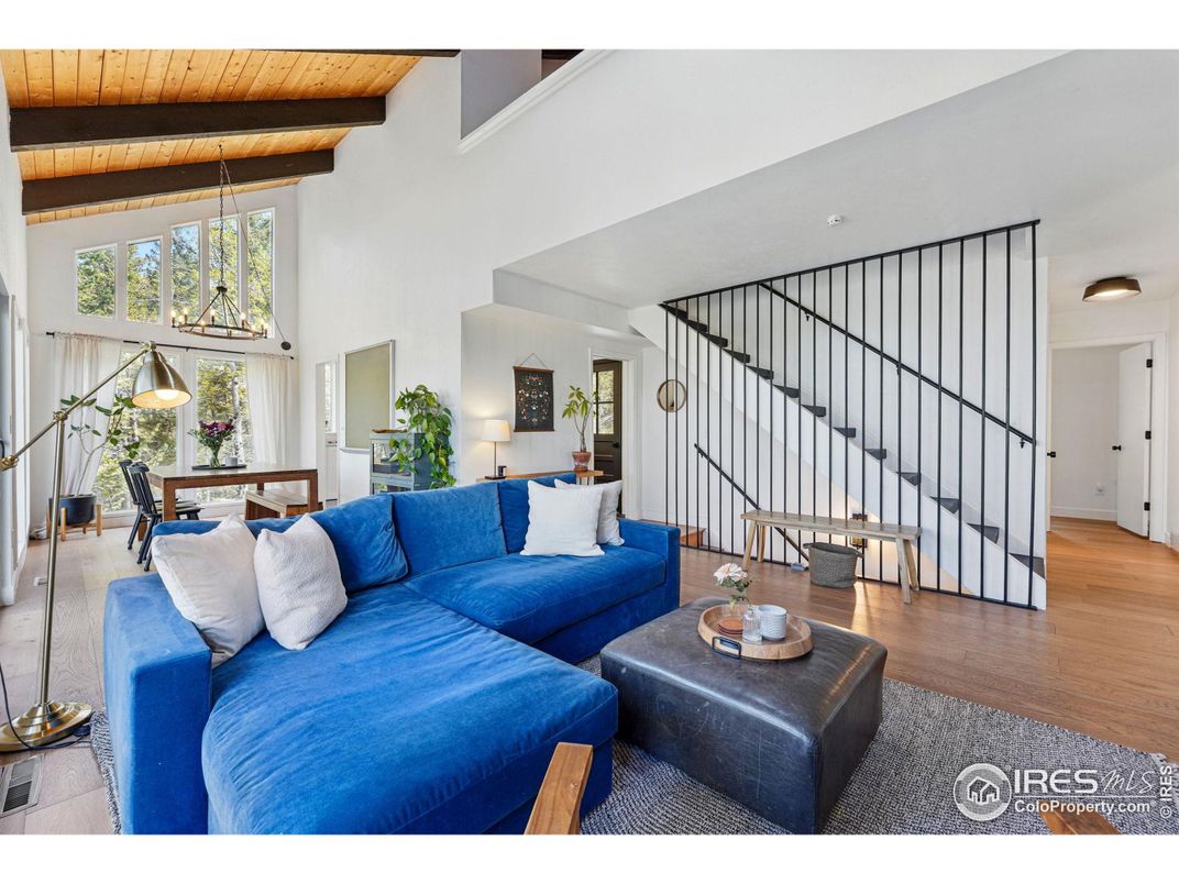 Dining room, Interior, Living room, Pendant Lights, Wooden Beams, Wooden Ceilings, Wood Texture Flooring