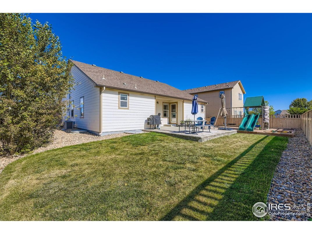 Backyard, Exterior, Playground