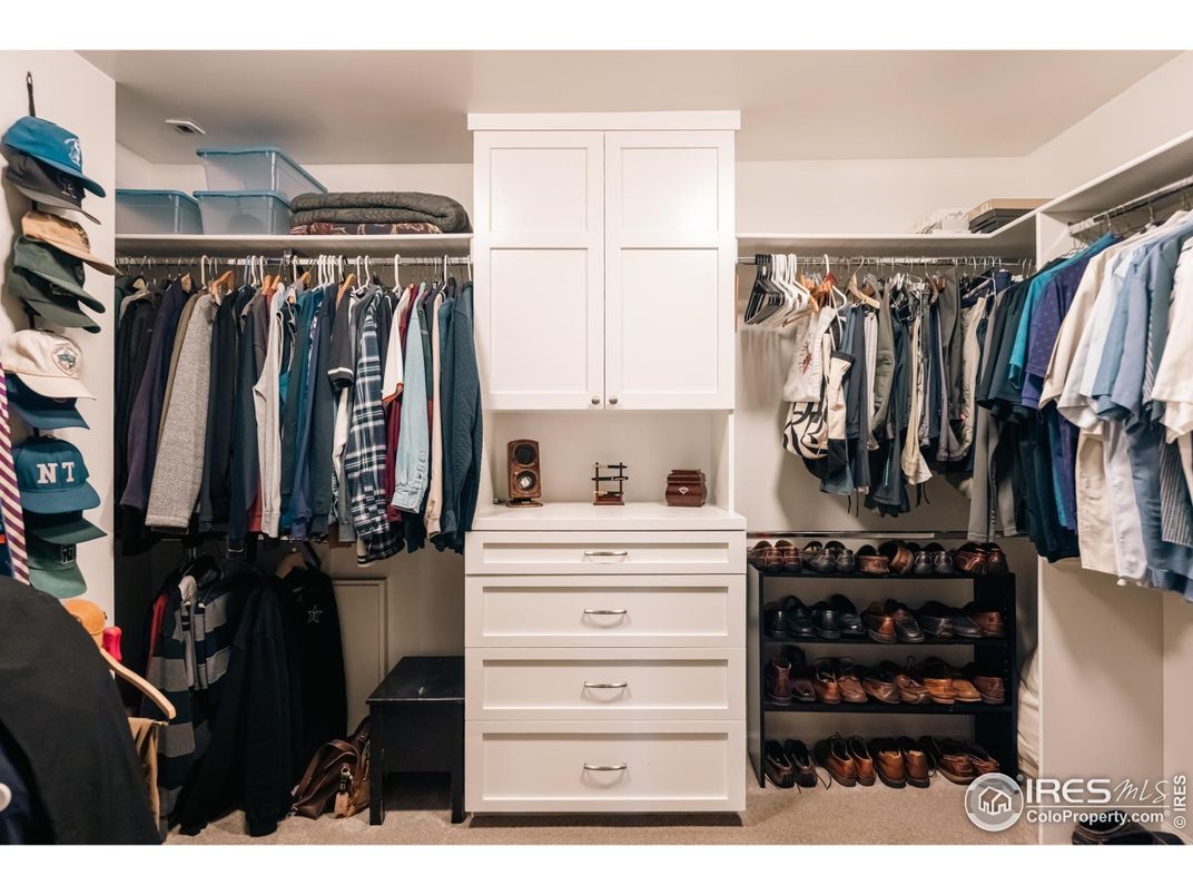 Interior, Walk-in Closets