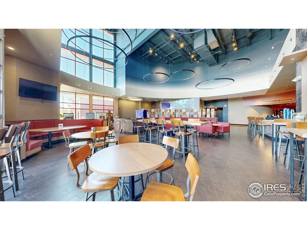 Dining room, Interior, Recessed Lighting