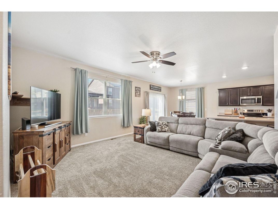 Dining room, Interior, Kitchen, Living room, Pendant Lights, Recessed Lighting, Stainless Steel Appliances