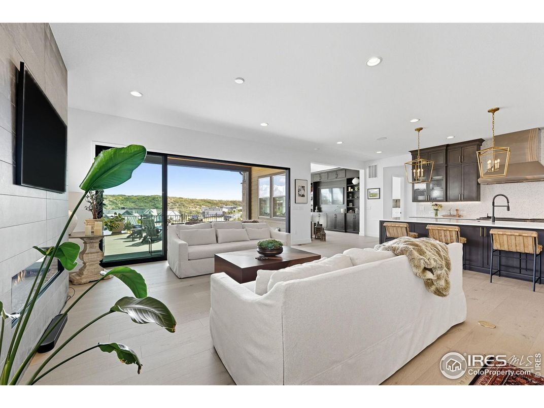 Interior, Kitchen, Living room, Pendant Lights, Recessed Lighting