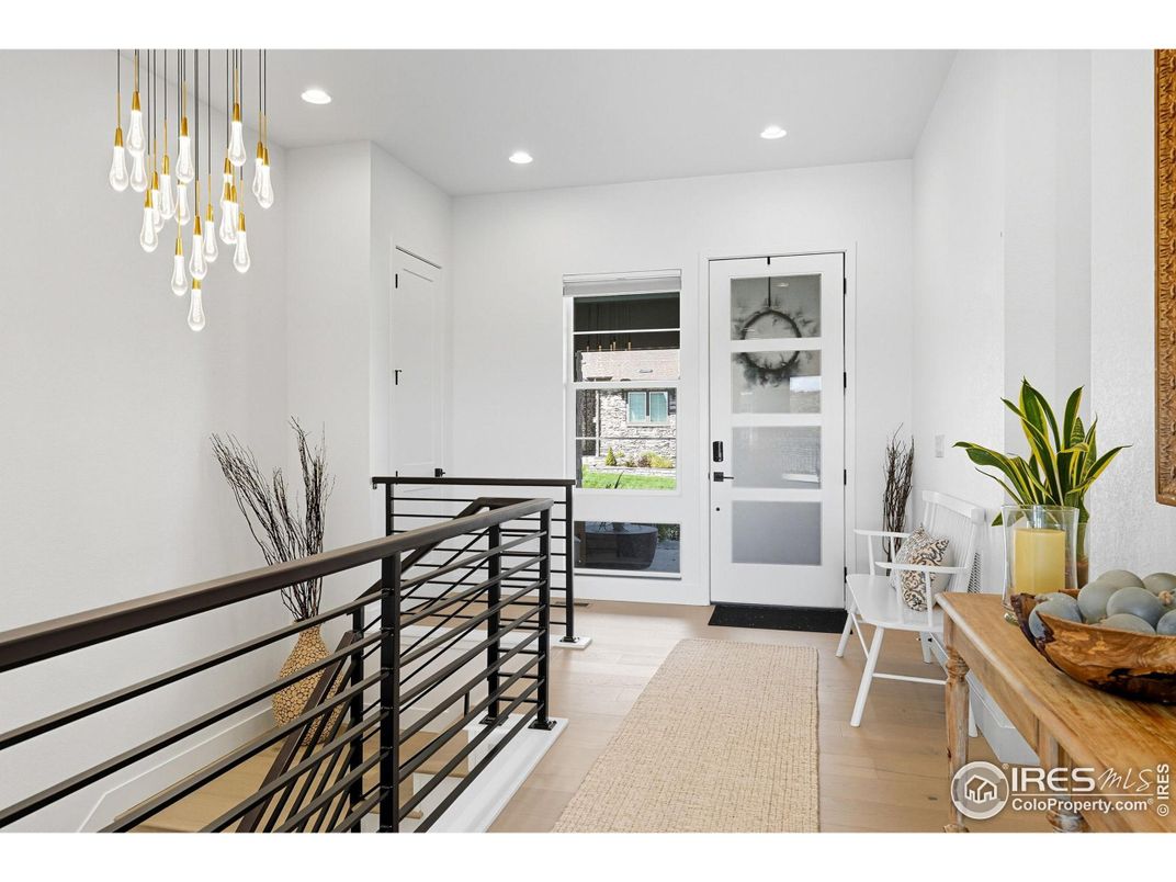 Interior, Pendant Lights, Recessed Lighting, Wood Texture Flooring
