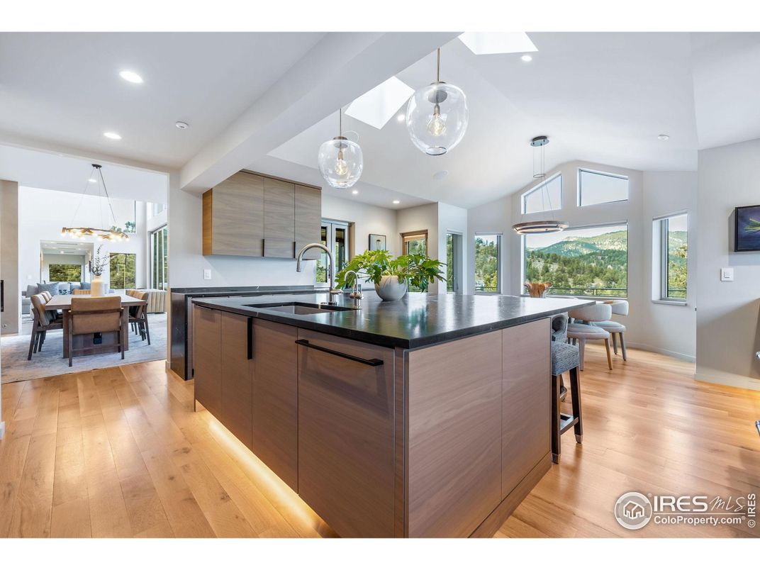 Dining room, Interior, Kitchen, Pendant Lights, Recessed Lighting, Wood Texture Flooring