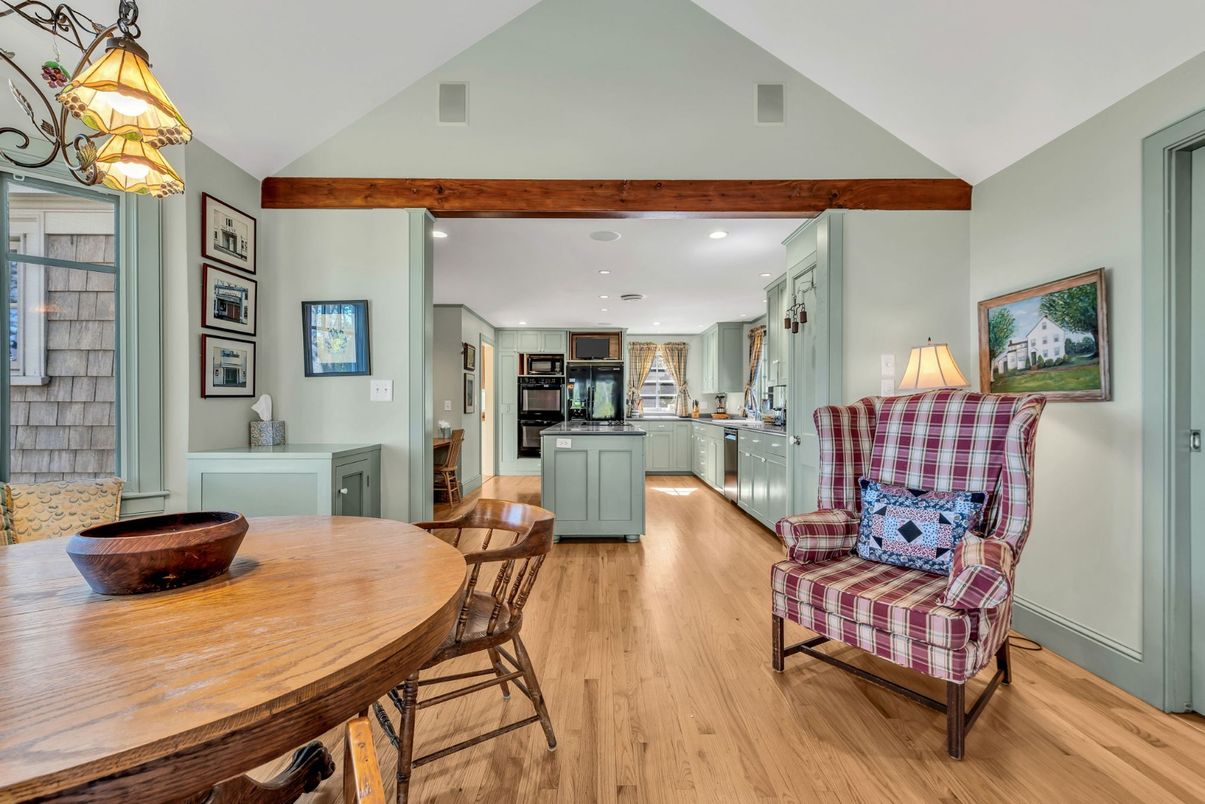 Dining room, Interior, Kitchen, Recessed Lighting, Stainless Steel Appliances, Wood Texture Flooring