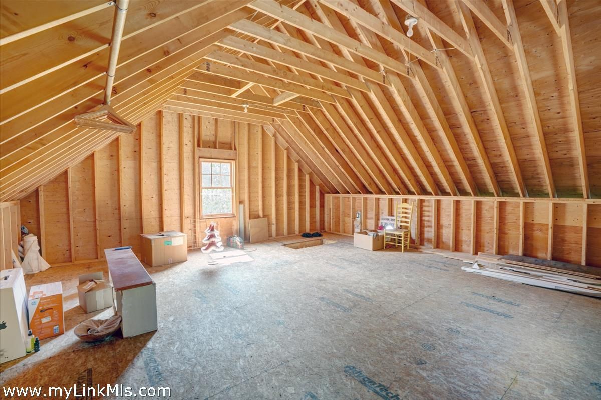 Empty room, Interior, Wooden Beams, Wooden Ceilings, Wooden Walls