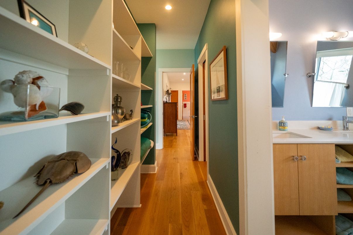 Interior, Recessed Lighting, Walk-in Closets, Wood Texture Flooring