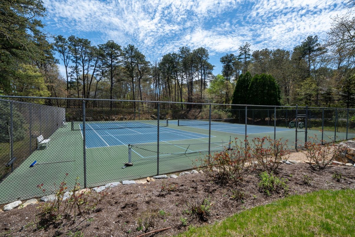 Exterior, Tennis Courts
