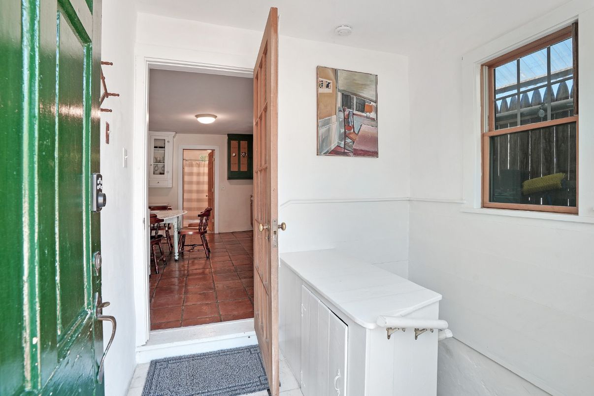 Dining room, Interior