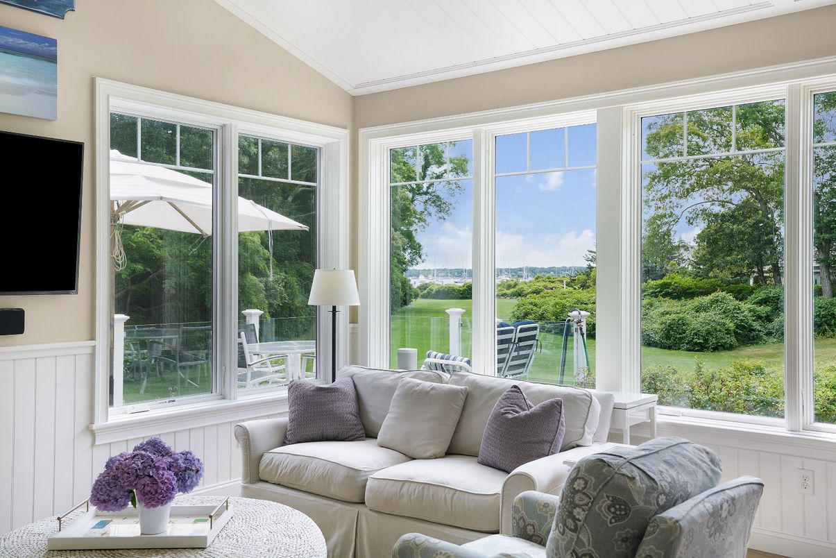 Interior, Living room, Sun Room, Water