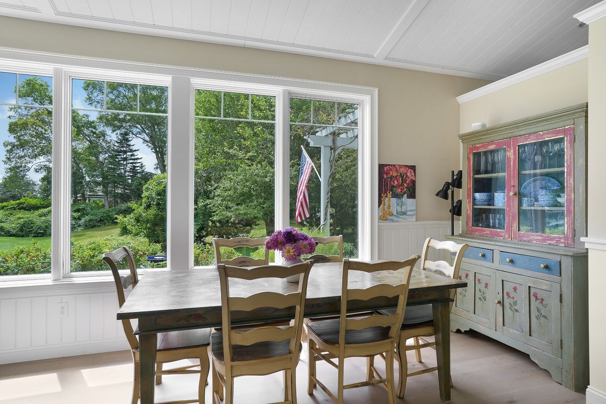 Dining room, Interior, Wood Texture Flooring