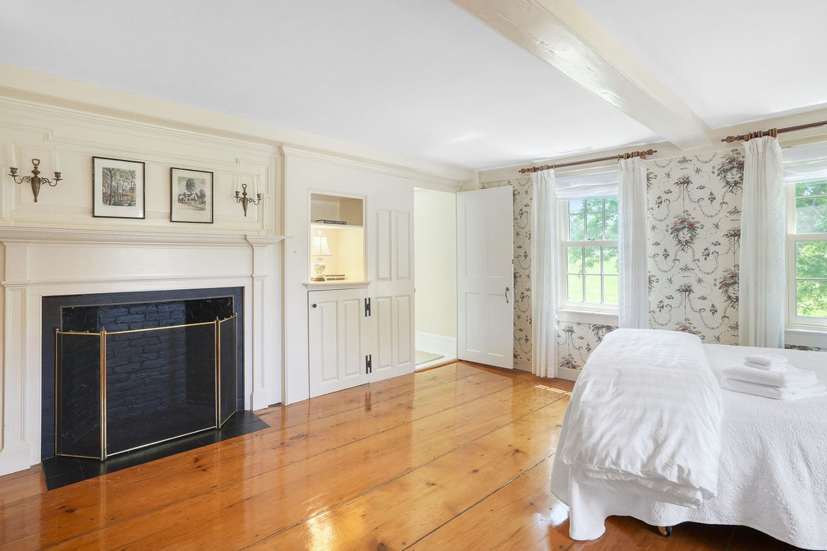 Bedroom, Fireplace, Interior, Wood Texture Flooring