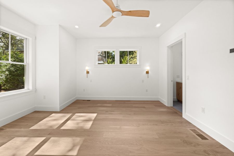 Empty room, Interior, Recessed Lighting, Wood Texture Flooring