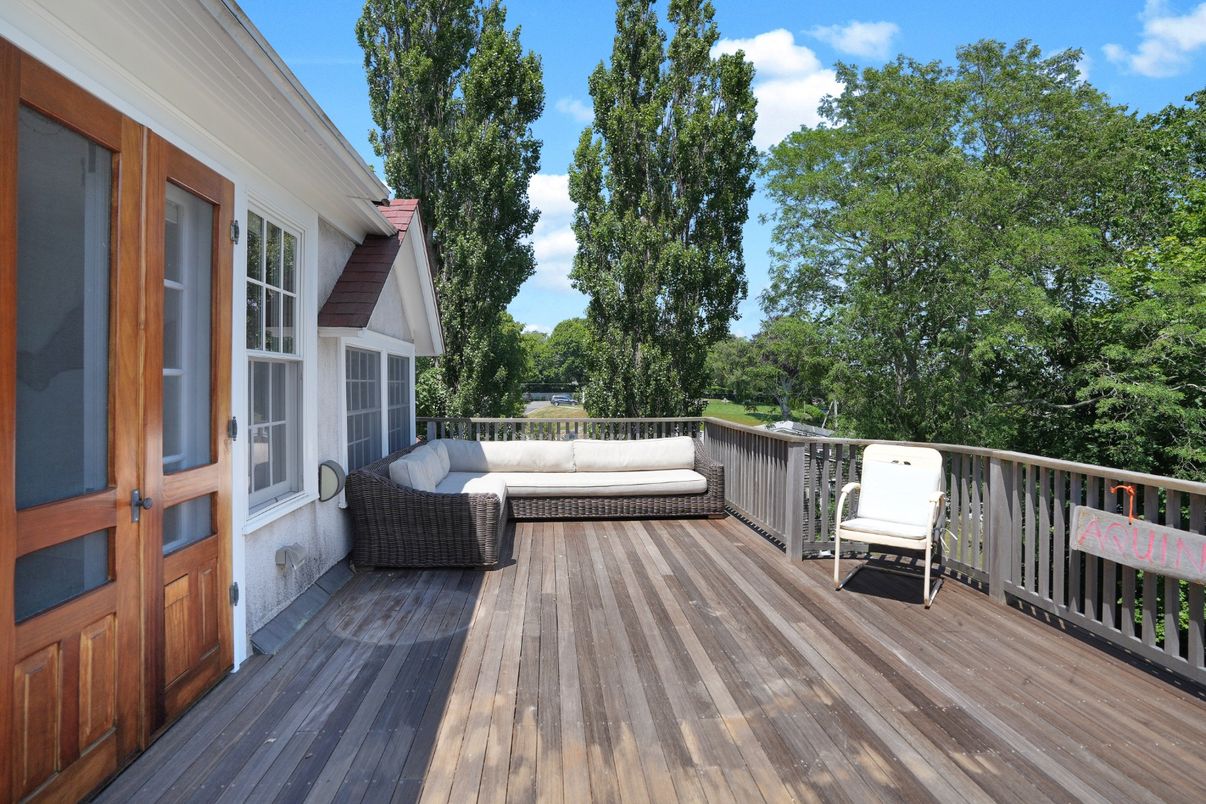 Exterior, Wood Texture Flooring
