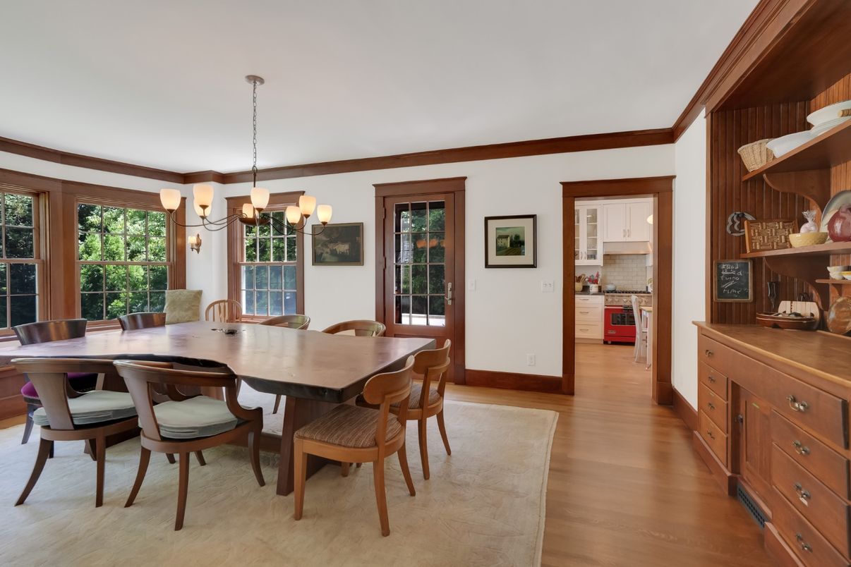 Chandelier, Dining room, Interior, Kitchen, Wood Texture Flooring