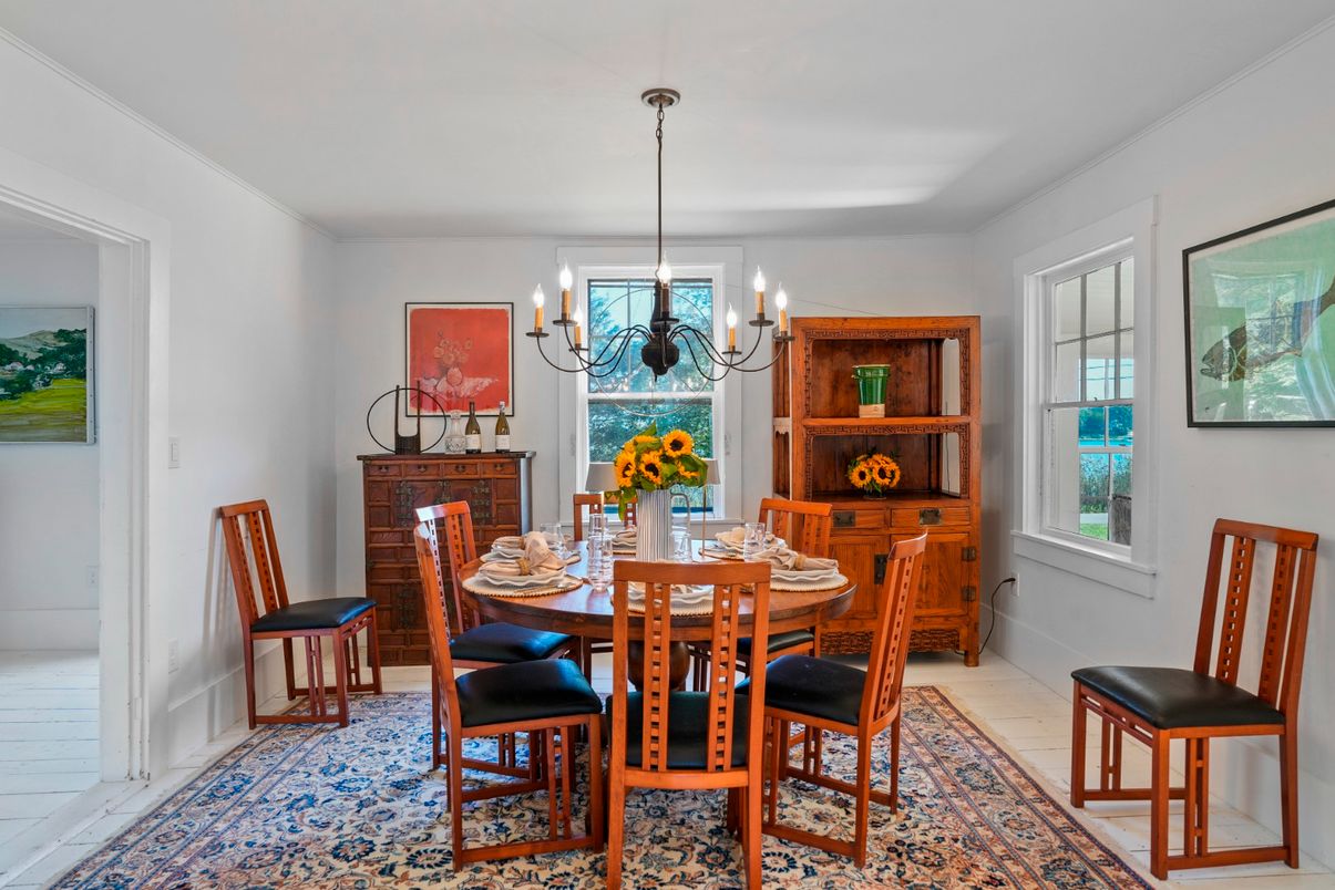 Chandelier, Dining room, Interior