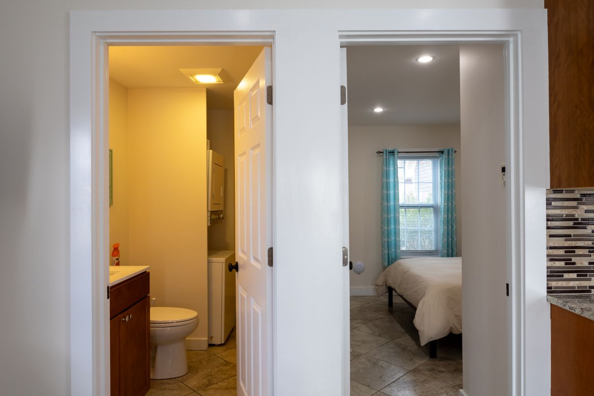 Bathroom, Bedroom, Interior, Recessed Lighting
