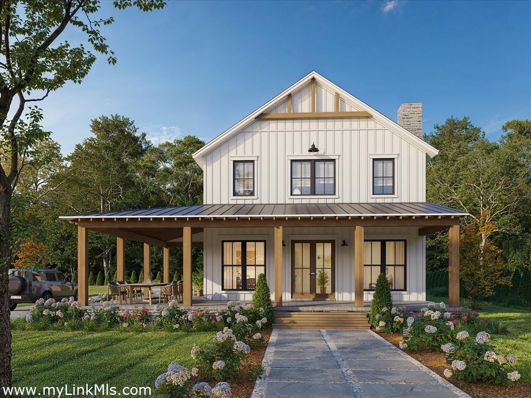 Exterior, Facade, Farmhouse