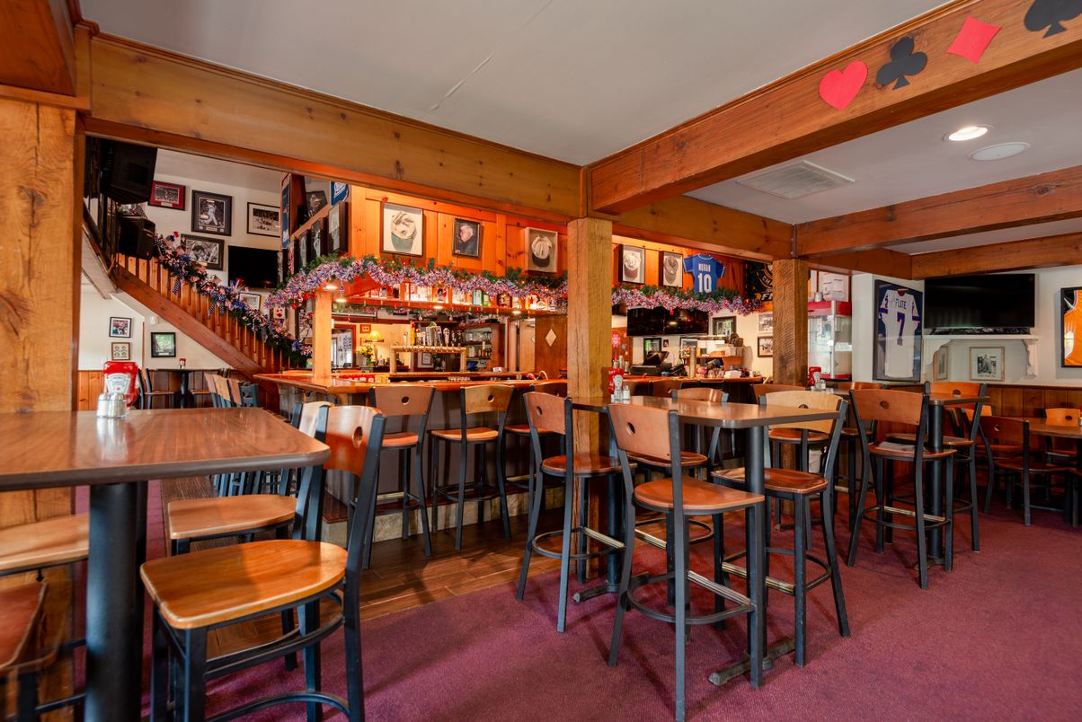 Interior, Recessed Lighting, Wooden Walls