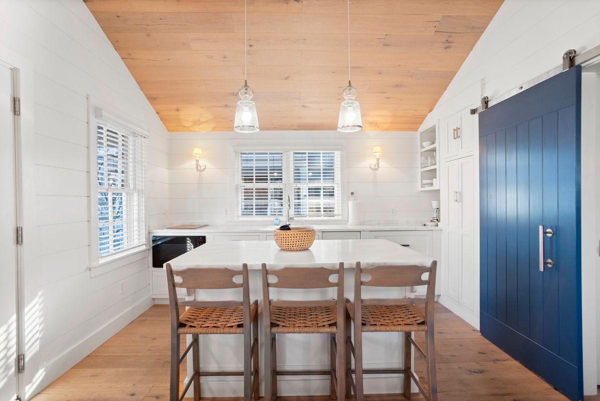 Dining room, Interior, Kitchen, Pendant Lights, Wooden Ceilings, Wood Texture Flooring