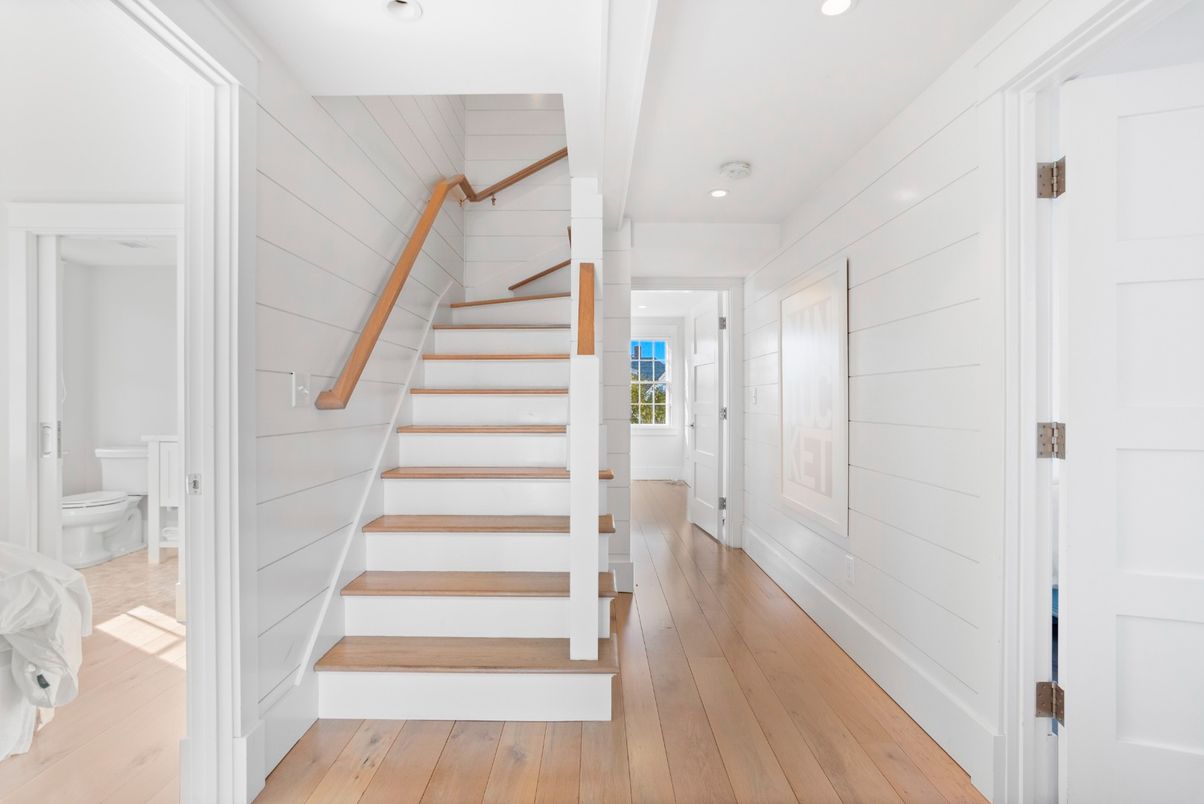 Bathroom, Interior, Recessed Lighting, Wood Texture Flooring