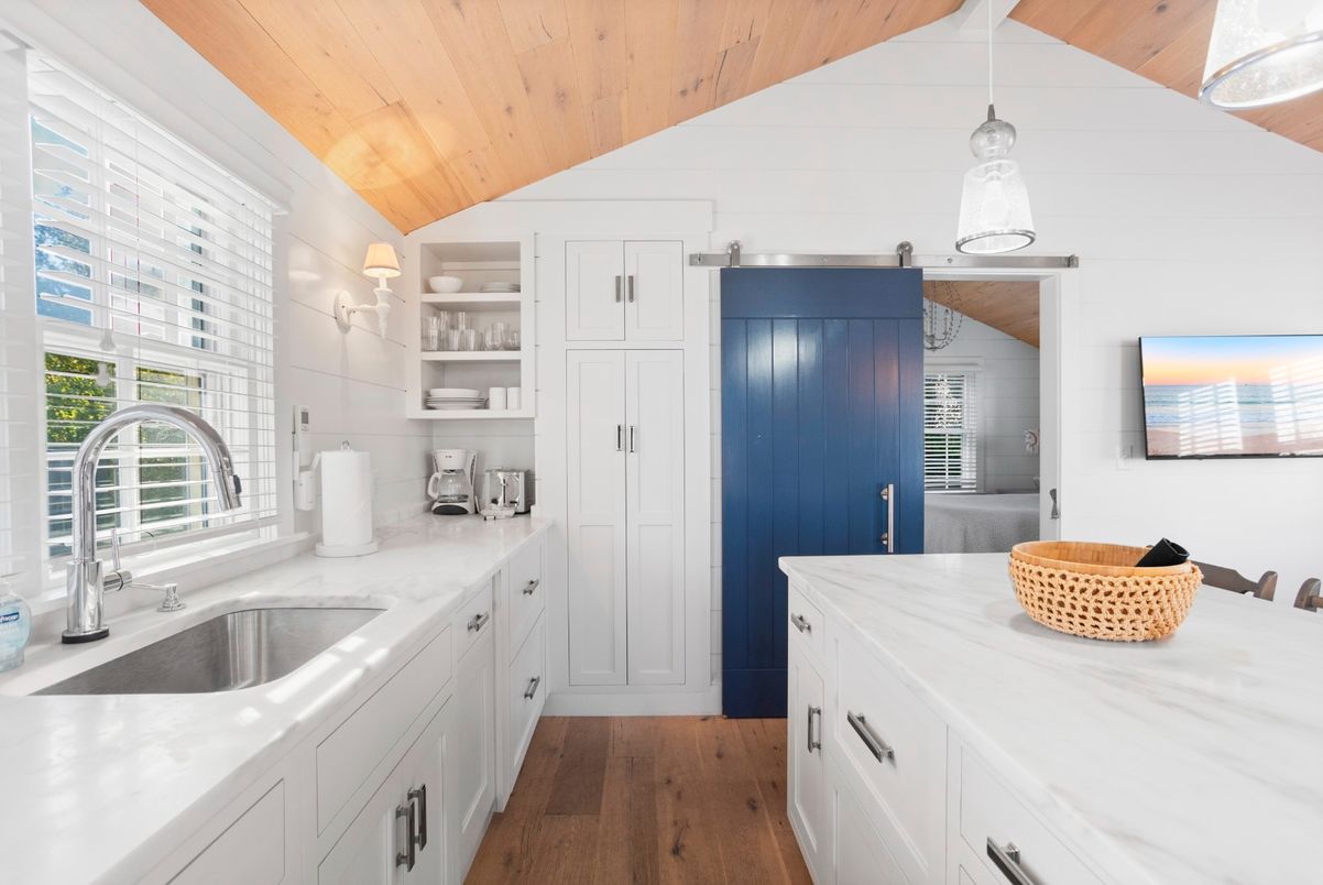 Interior, Kitchen, Pendant Lights, Wooden Ceilings, Wood Texture Flooring
