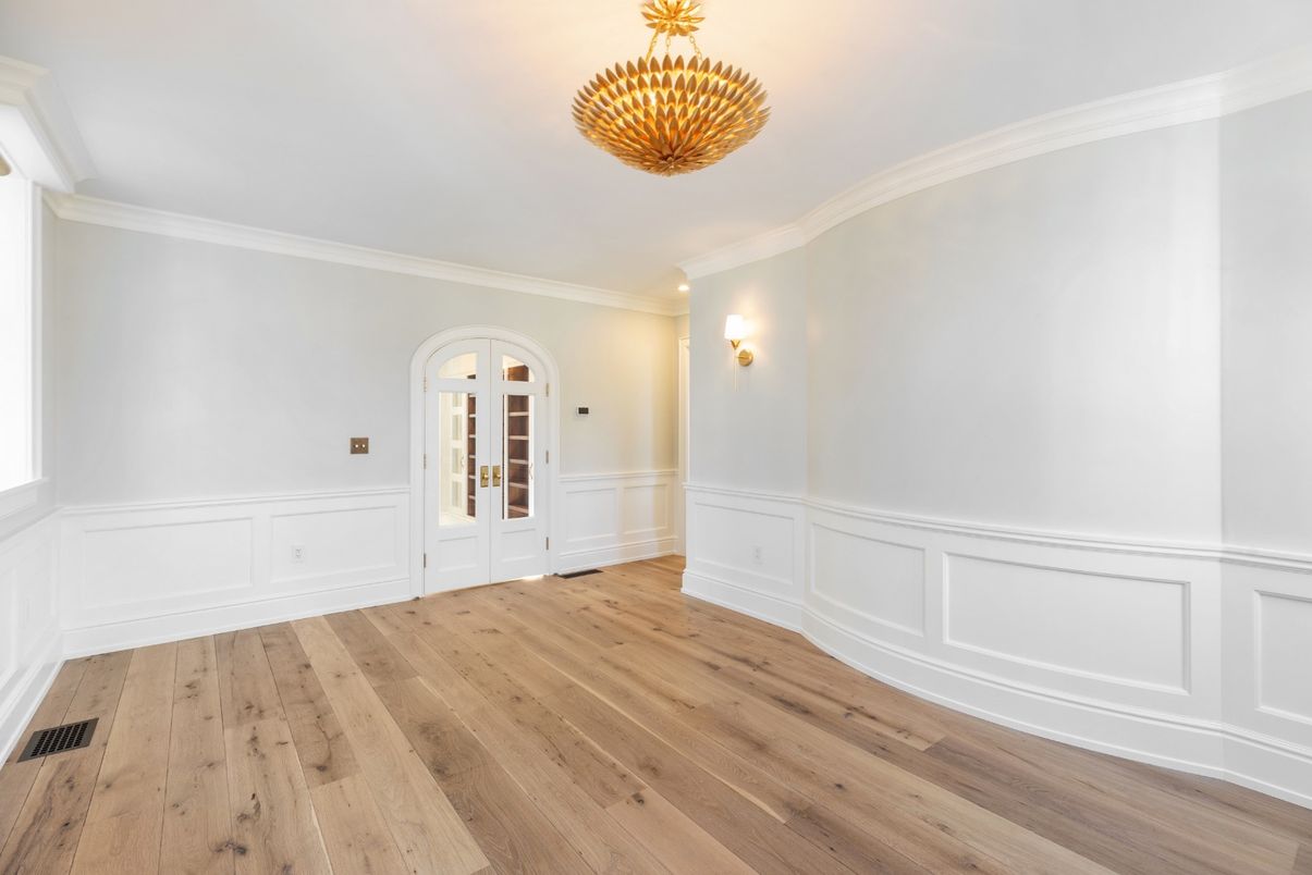 Chandelier, Empty room, Interior, Wood Texture Flooring