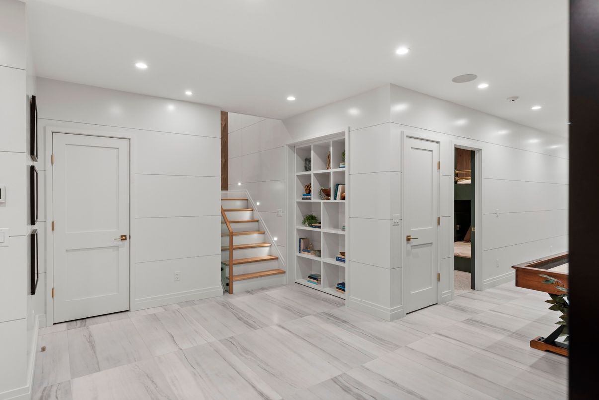 Interior, Recessed Lighting