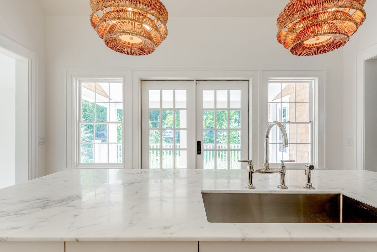 Chandelier, Interior, Marble