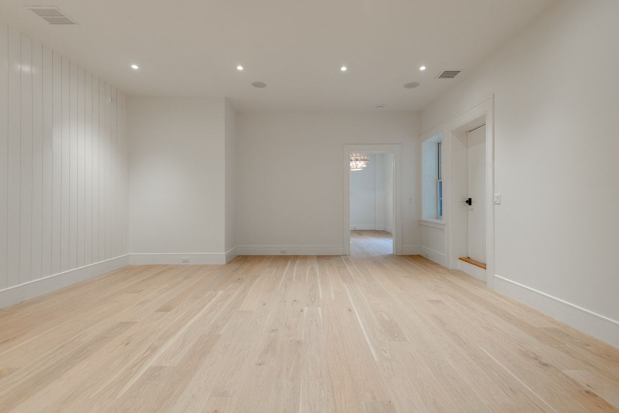 Empty room, Interior, Recessed Lighting, Wood Texture Flooring